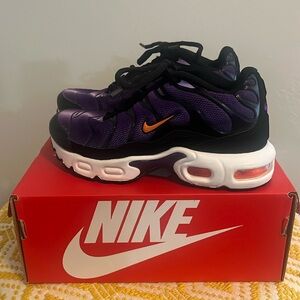 Nike Air Max 97. Size 12 C. Gently worn. Excellent condition.